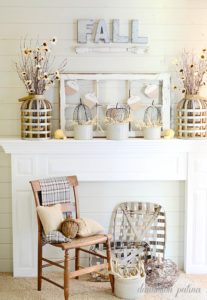 Do you love neutral decor? This neutral famhouse fall mantel is to die for! She shopped her home to blend these pieces into a gorgeous fall mantel. Styling by dandelionpatina.com #farmhousestyle #fall